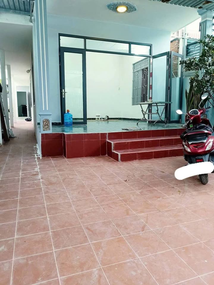 Nhà riêng Hoàng Minh Thảo Nha Trang 250m² - Ô tô vào tận sân!