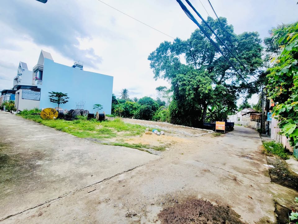 Đất Nền Vĩnh Hiệp Nha Trang 100.3m² Sổ Hồng Sẵn - Hướng Đông Nam Mát Mẻ