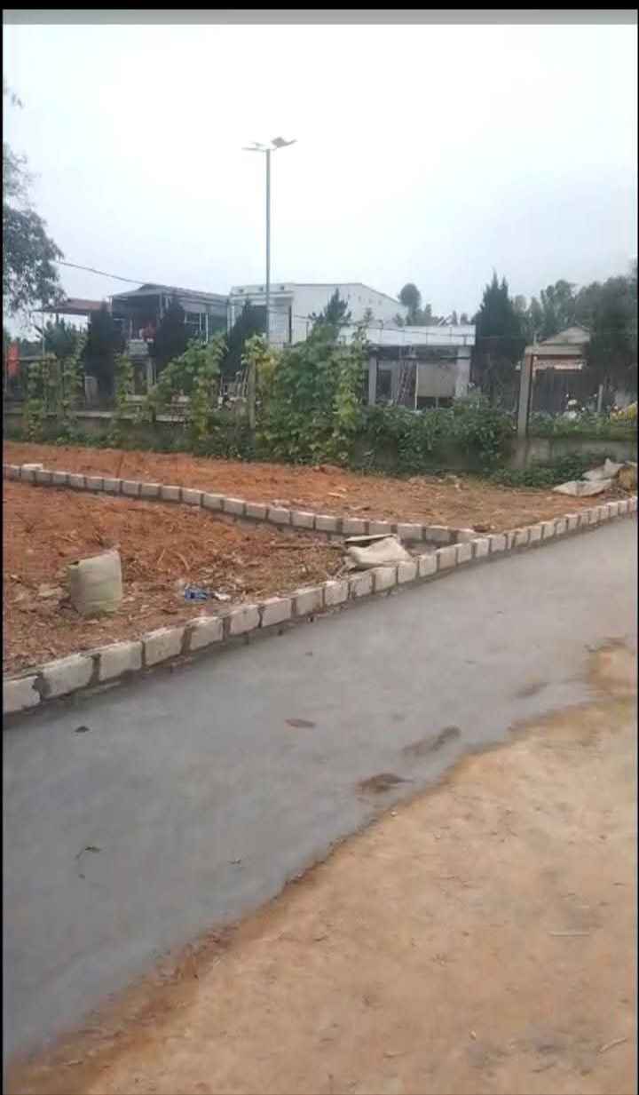 Bán Gấp Đất Nền Yên Bái 100m² - Sát Chợ Bạch Hà, Ô Tô Tránh Nhau