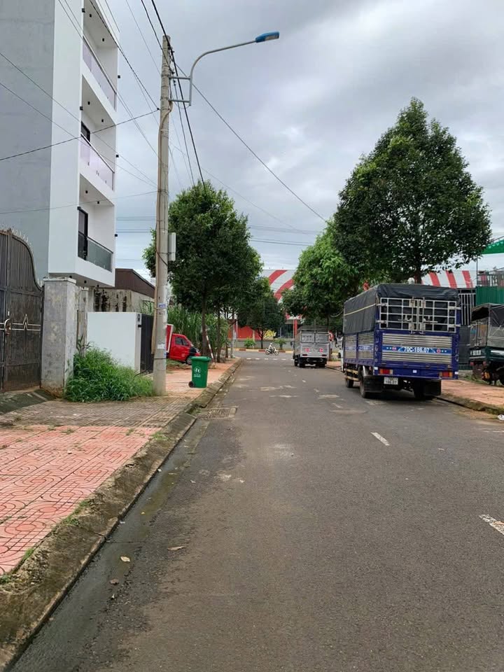 Nhà cấp 4 Buôn Ma Thuột 100m² - Vị trí đẹp, đối diện Go!