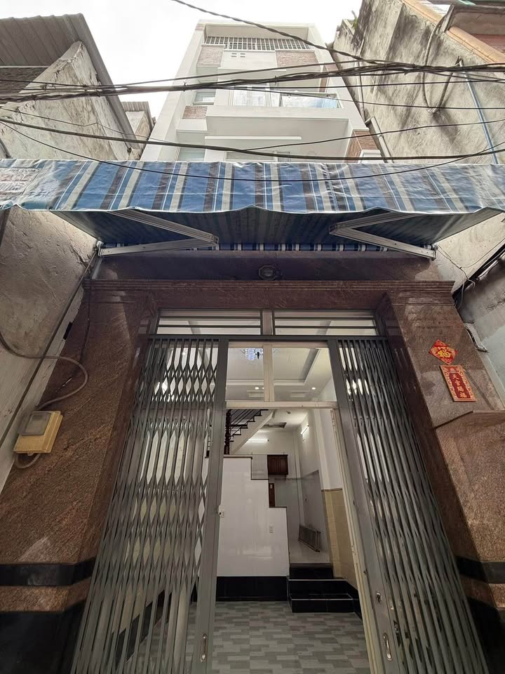 Nhà hẻm Quận 6 33m² giá 6.5 tỷ - Sẵn sàng ở ngay!