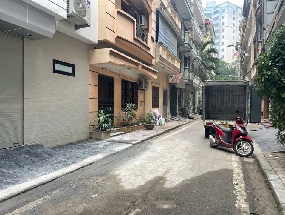 Nhà riêng KĐT Bắc Linh Đàm 80m² - Ô tô vào tận nhà, 6 tầng thang máy!