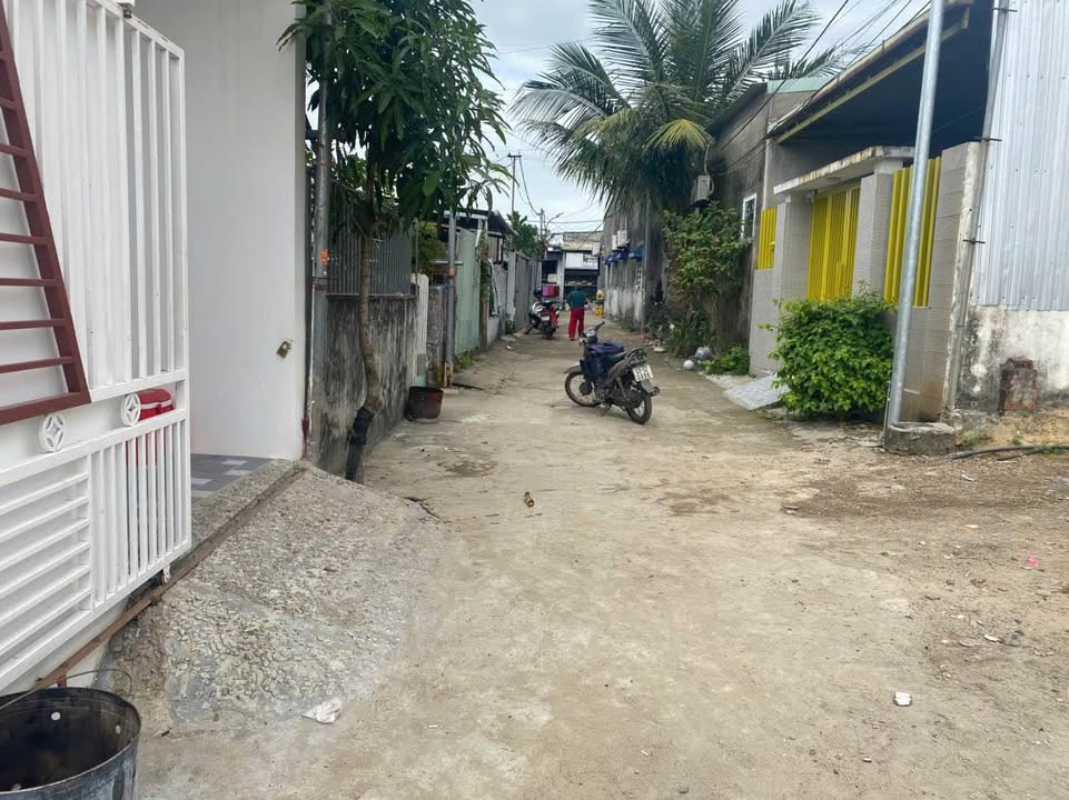 Nhà riêng Hòa Khánh Nam 160m² giá 1.95 tỷ - Ô tô vào tận nhà!