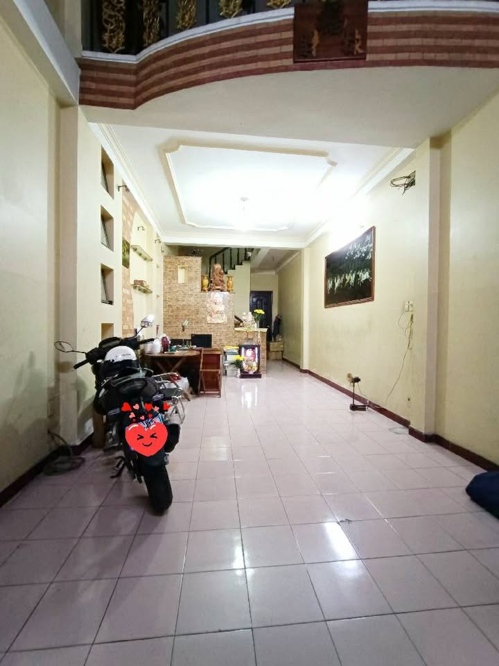 Bán nhà Tân Phú giáp Bàu Cát 100m² giá 10 tỷ - Ô tô đậu cửa!