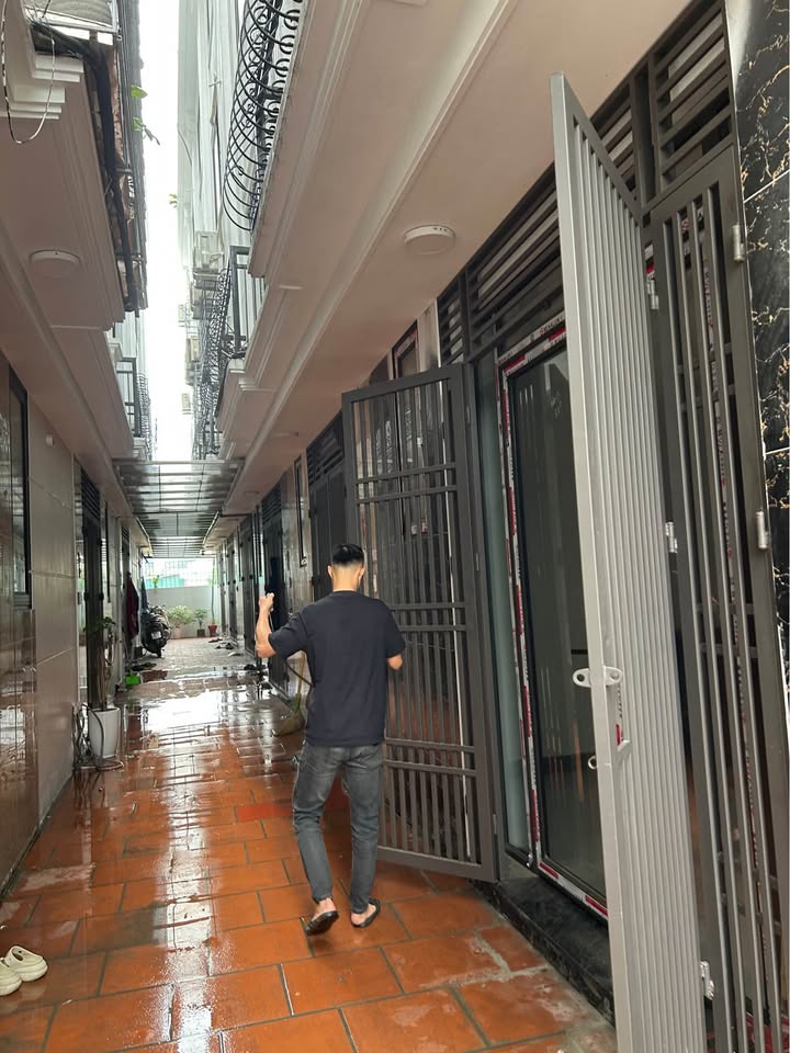 Nhà Đẹp 5 Tầng La Phù Hoài Đức 30m² - Sổ Đỏ Chính Chủ, Sẵn Sàng Ở Ngay!