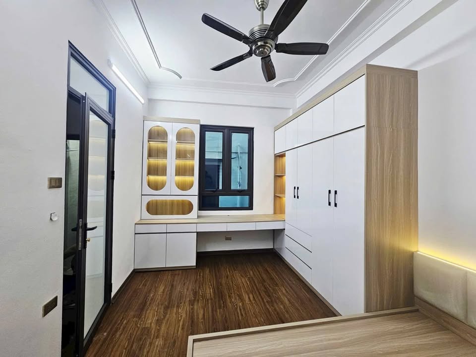 Nhà riêng Phố Hoàng Hoa Thám Ba Đình 25m² - Sẵn sàng ở ngay!