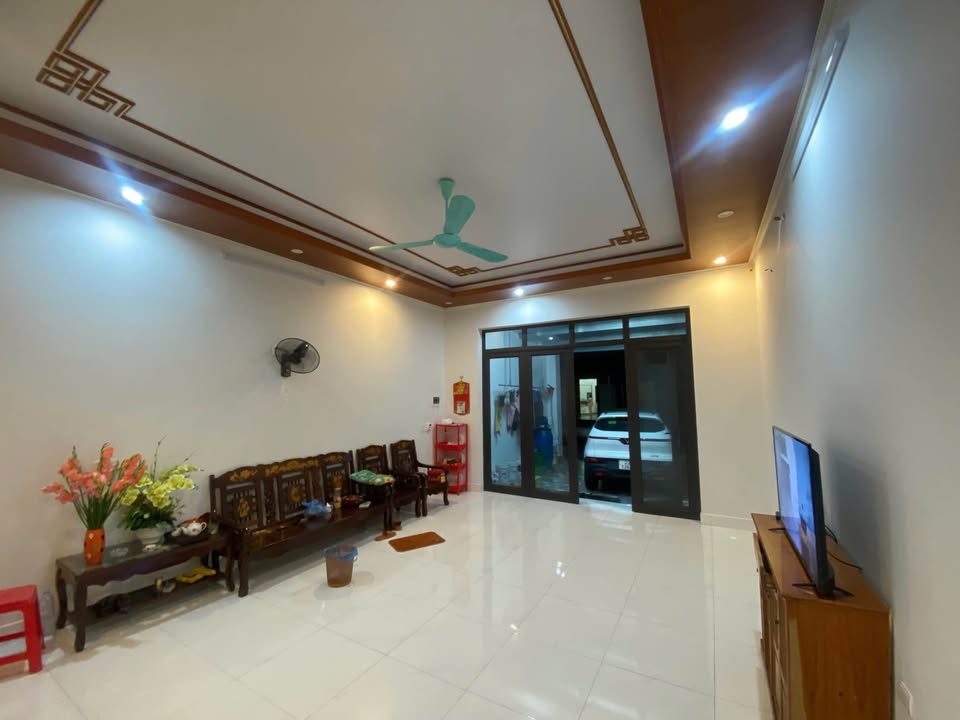 Nhà 1.6 Tỷ Mới Xây Đường Kim Bình, Tuyên Quang - Sẵn Sàng Ở Ngay