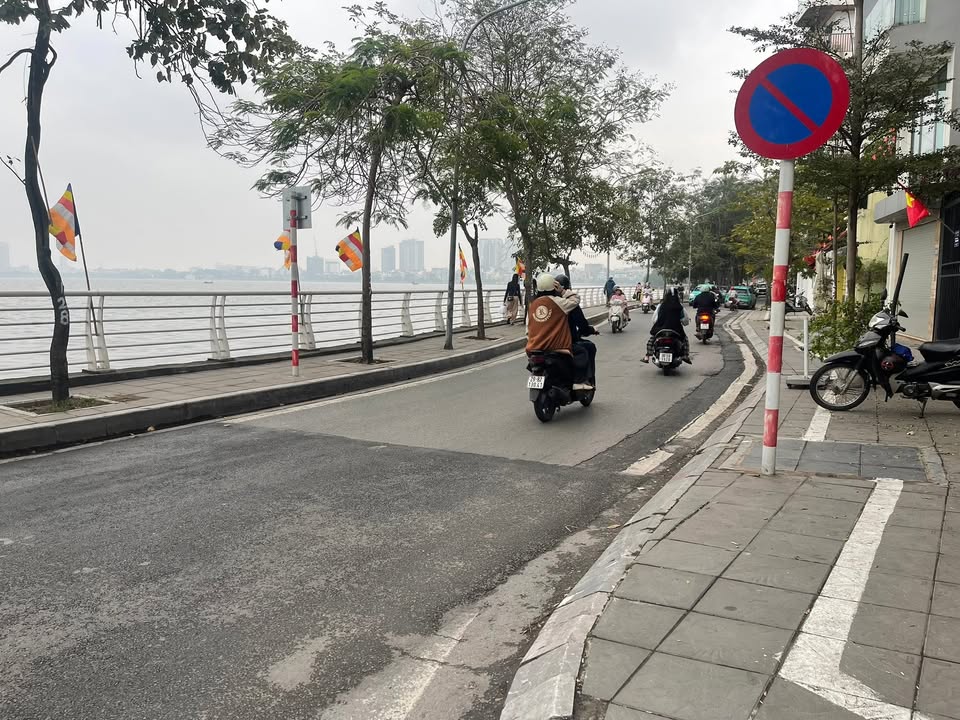 Nhà phố Võng Thị Tây Hồ 74m² giá 28.9 tỷ - Vị trí đắc địa!