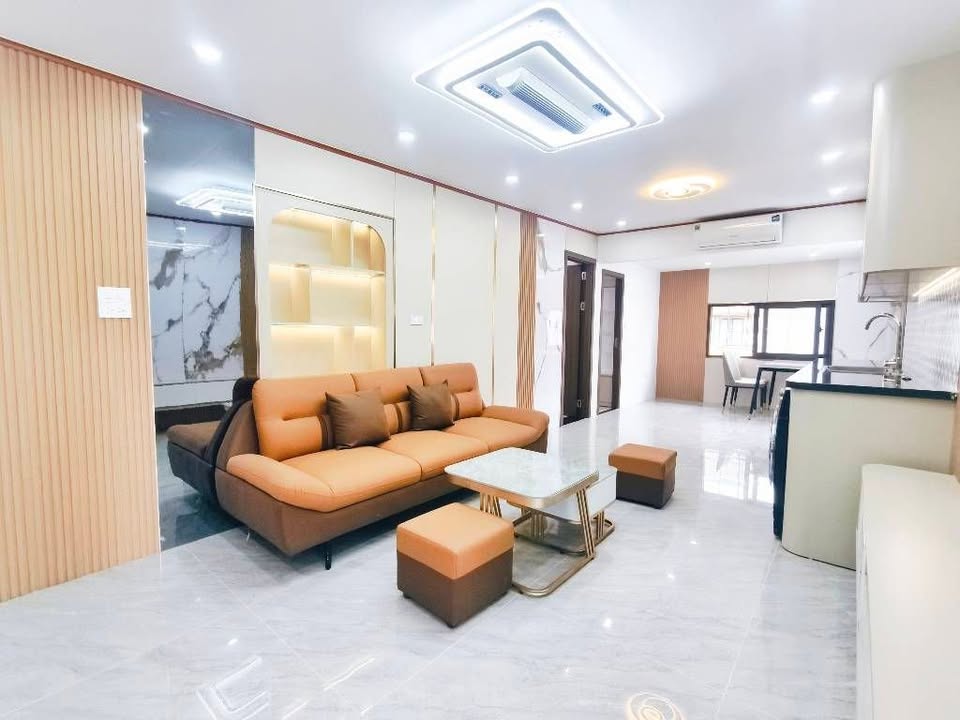 Căn hộ tập thể Hai Bà Trưng 38m² – Lô góc, 5PN, 5.58 tỷ – Sổ đỏ cất két!