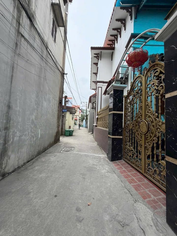 Nhà 32m² 5 Tầng 2 Thoáng - Ô Tô Vào Ngách Việt Hưng, Long Biên - 7 Tỷ