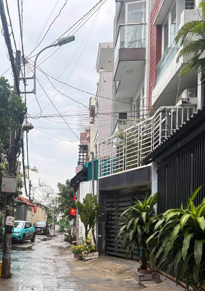 Đất nền Gò Vấp 40m² hơn 6 tỷ - Sổ đỏ chính chủ, hẻm ô tô tránh!