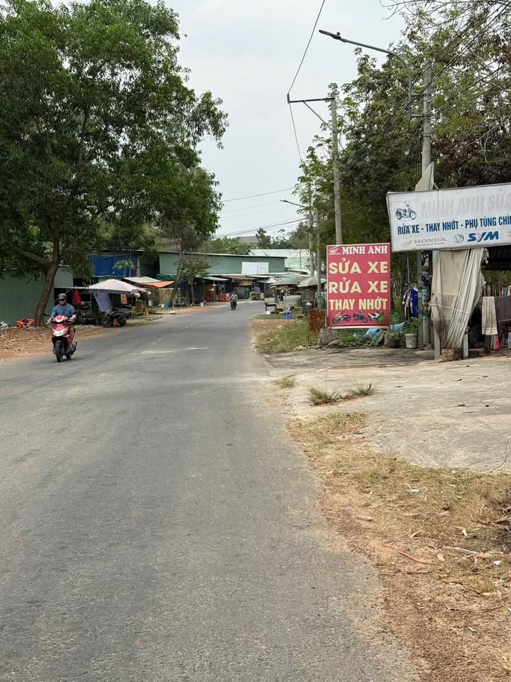 Đất nền Chánh Phú Hòa Bến Cát 140m² 2 tỷ - Sổ đỏ chính chủ!