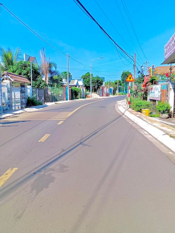 Đất nền Long Khánh 150m² giá 890 triệu - Sổ đỏ chính chủ!