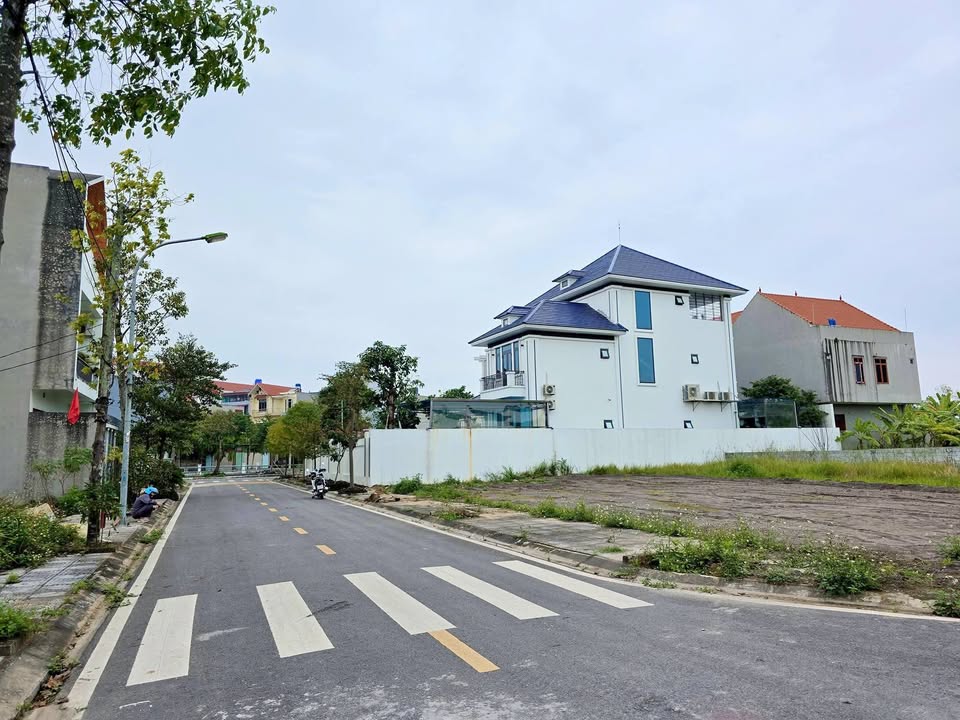 Đất nền 379 Nhân Cầu 1 Hưng Hà 291m² - Sổ đỏ chính chủ