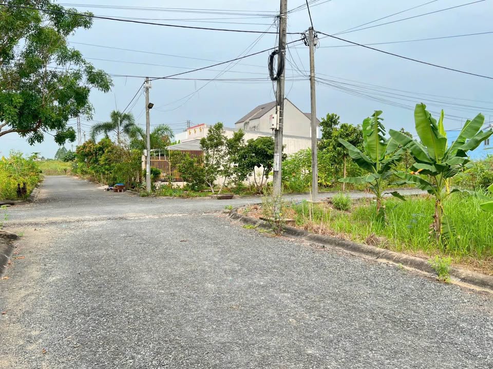 Đất Nền Kế Góc 136m² Mỹ Hòa, Long Xuyên - Giá 1 Tỷ, Hướng Nam