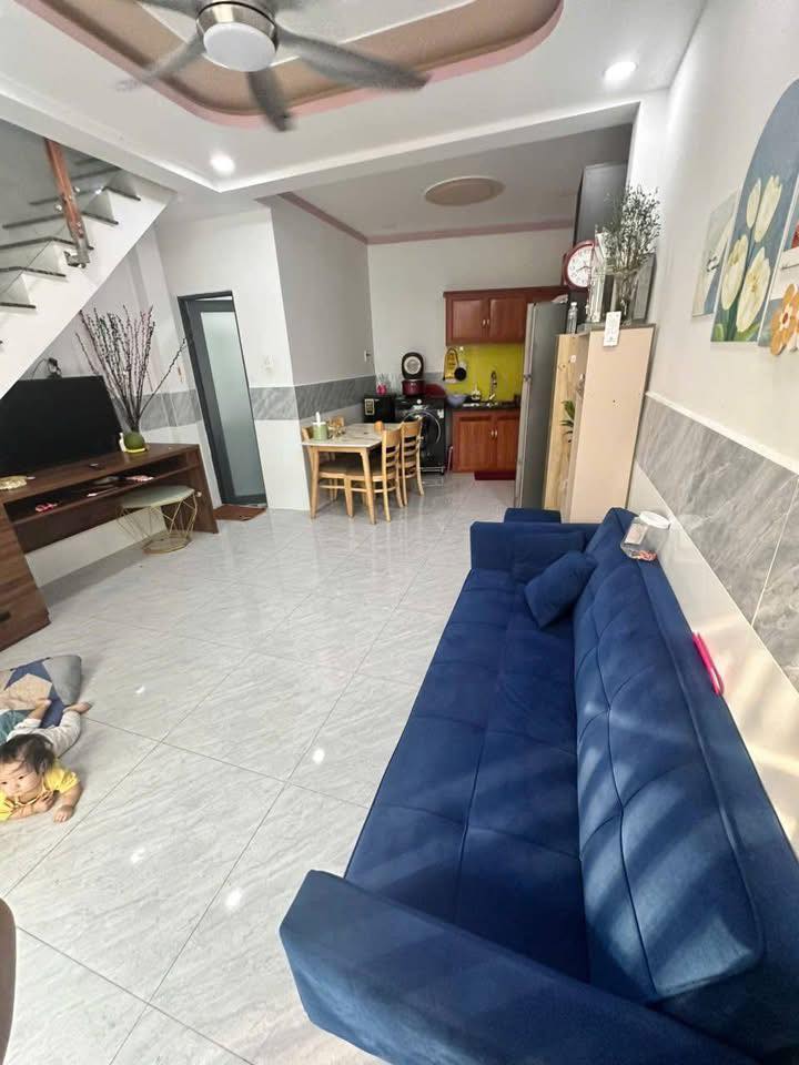 Nhà Sổ Chung 30m² Giá Tốt 1.35 Tỷ, Gần Chợ Tân Long, TP. Thủ Dầu Một