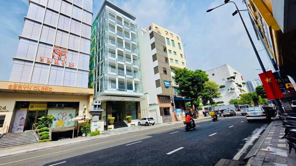 Văn phòng Quận 1 343m² - Tòa hạng A view thoáng sẵn làm việc