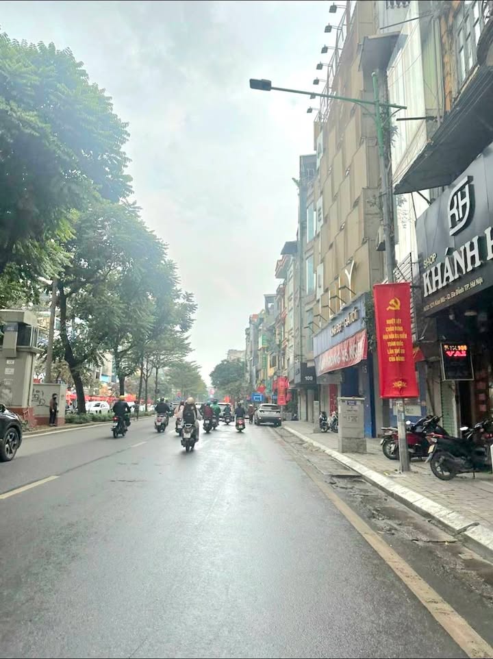 Nhà Phố Kim Mã 6 Tầng Thang Máy - 9.95 Tỷ - 30m Ra Mặt Phố