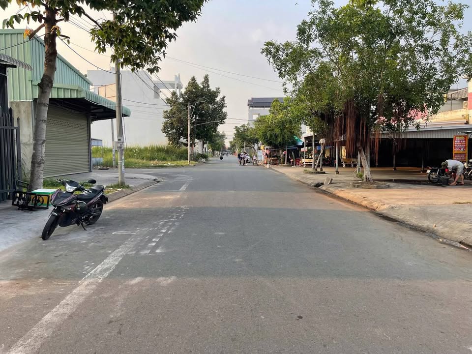 Đất nền Long Xuyên 120m² giá 2 tỷ - Tiềm năng tăng giá!