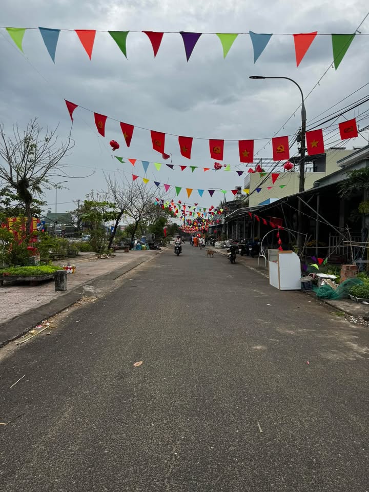 Đất nền Núi Thành 120m² - Sổ đỏ chính chủ, mặt QL1A