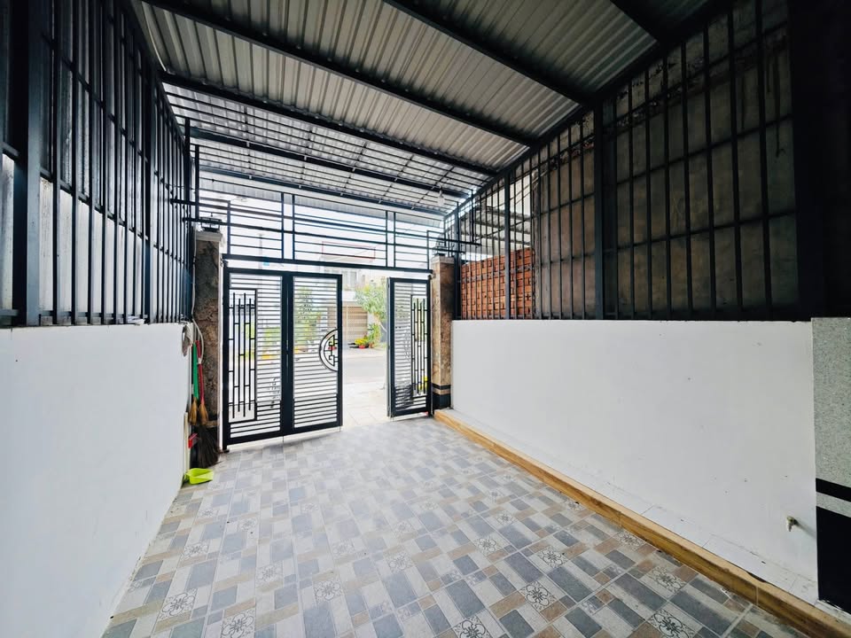 Nhà mặt tiền Ngô Gia Tự, Rạch Giá - Vị trí đắc địa, 6.5 triệu/tháng!