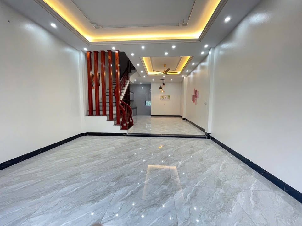 Nhà Riêng Ninh Khánh 65m² - Chính Chủ Bán, Ô Tô Đỗ Trong Nhà!