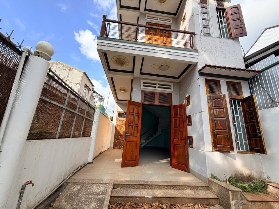 Nhà Mặt Tiền Nguyễn Chí Thanh, Buôn Ma Thuột - 4.8 Tỷ, Căn Góc 2 Mặt Tiền