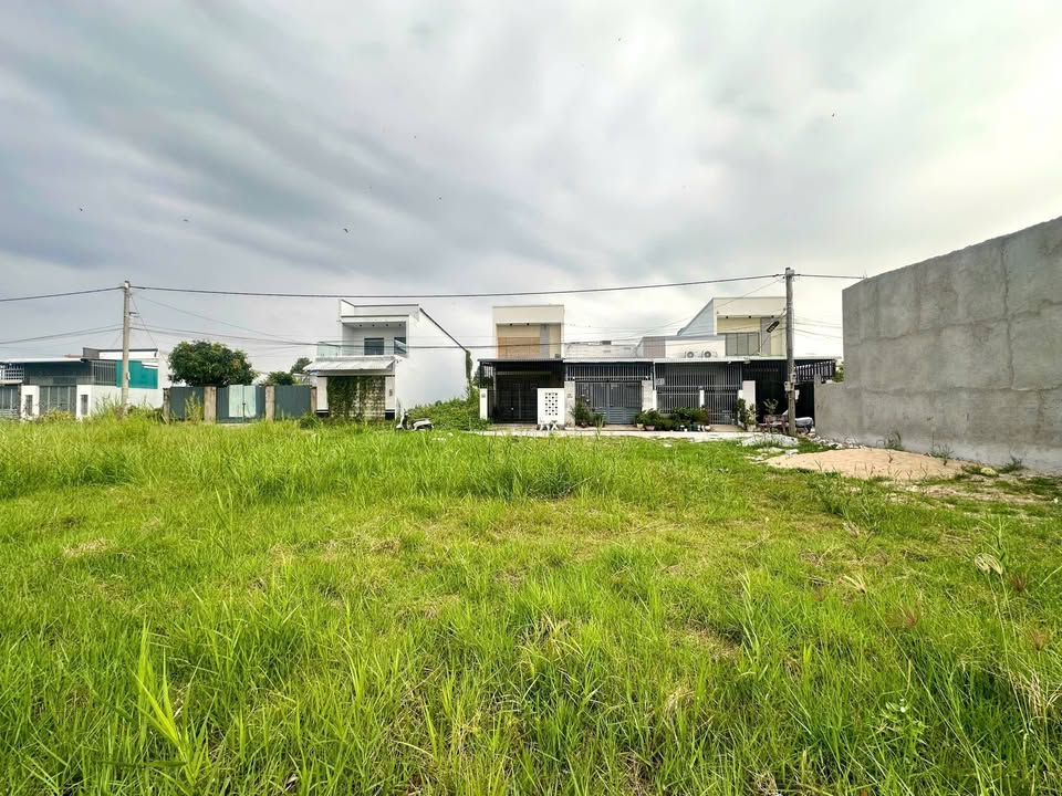 Bán Đất Nền Mặt Tiền Nguyễn Huy Tưởng Rạch Giá 89m² - Sổ Hồng Sẵn Sàng