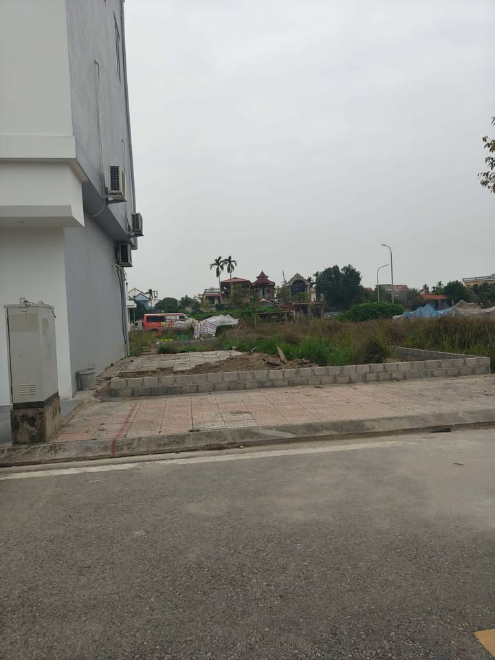 Đất nền Quỳnh Côi, Quỳnh Phụ 100m² chỉ 2.5 tỷ - Vị trí đắc địa!