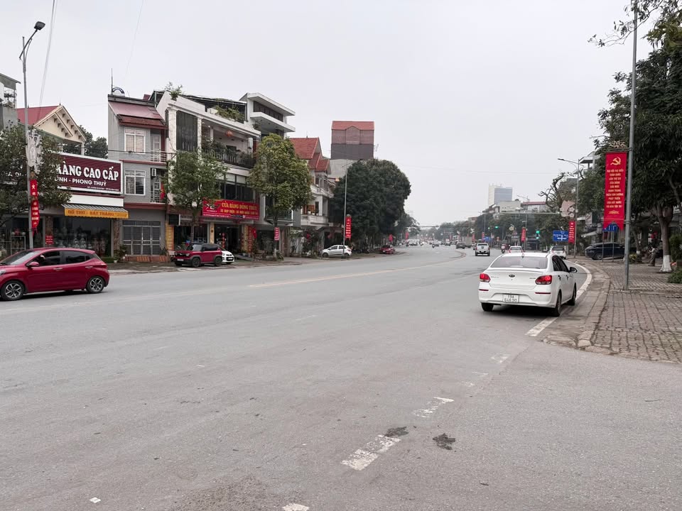 Nhà phố Nguyễn Tất Thành, Việt Trì 103.5m² - Mặt tiền kinh doanh sầm uất!