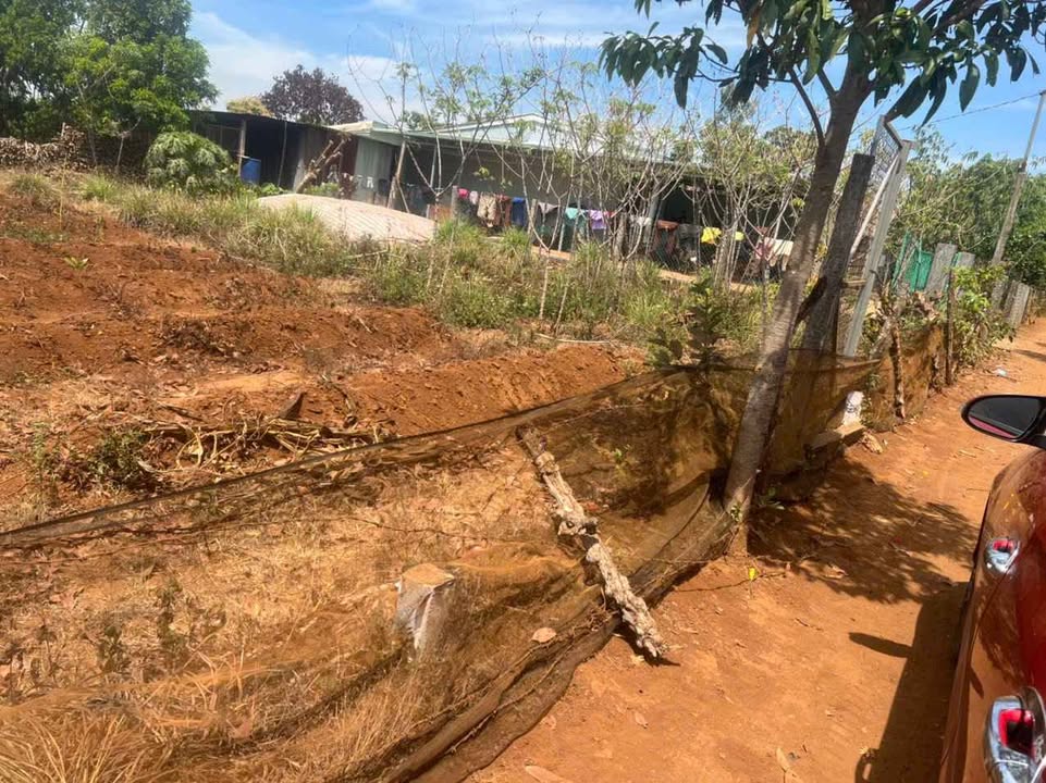 Đất nền Ia Sao, Gia Lai - 275m² Sổ đỏ sẵn, Giá chỉ 3xx triệu