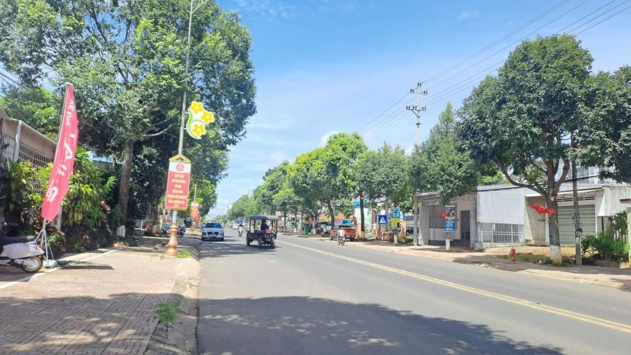 Đất mặt tiền QL26 Ea Kar 200m² giá 3 tỷ - Vị trí kinh doanh đắc địa!