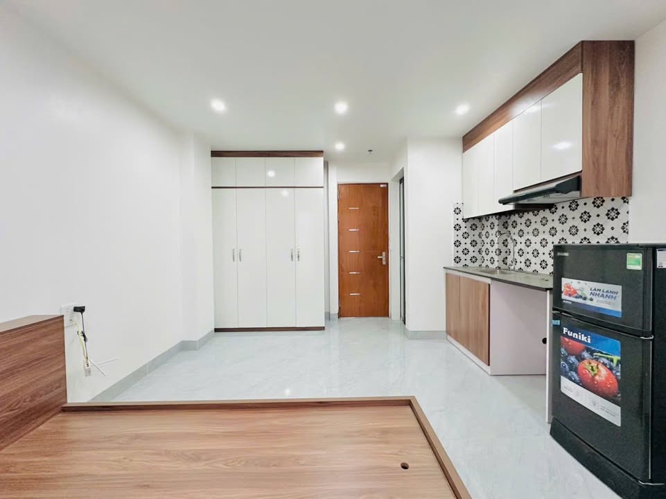 Cho thuê phòng Studio full đồ, ban công thoáng, gần TMU - Nam Từ Liêm