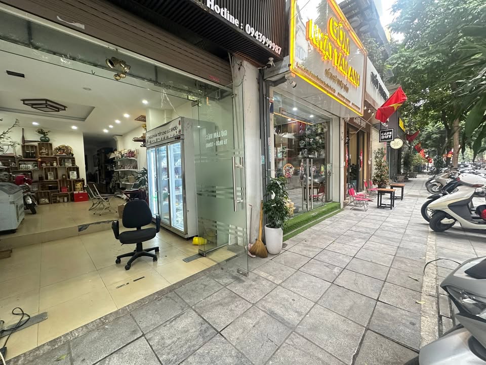 Cho thuê phòng Nguyễn Văn Huyên Cầu Giấy 18m² - Ban công thoáng mát