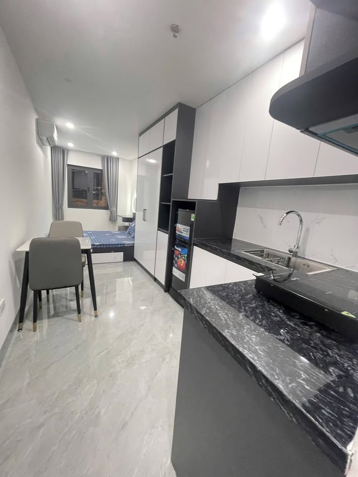 Phòng trọ 30m² Trung Kính, Cầu Giấy giá 5.5 triệu - Full nội thất cao cấp!