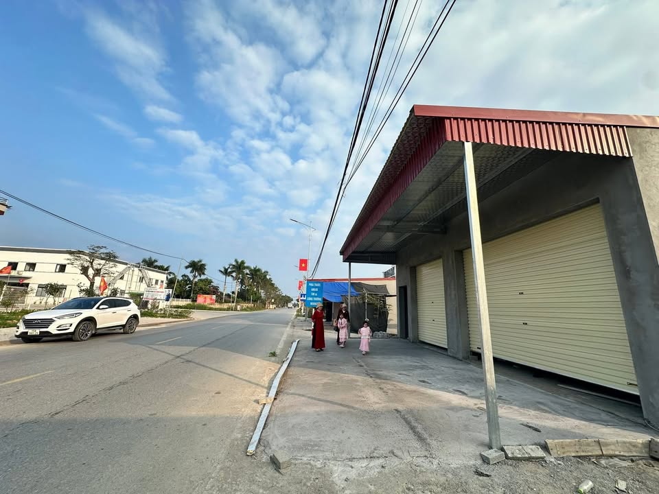 Kho Xưởng An Lão 280m² - Container Thoải Mái!