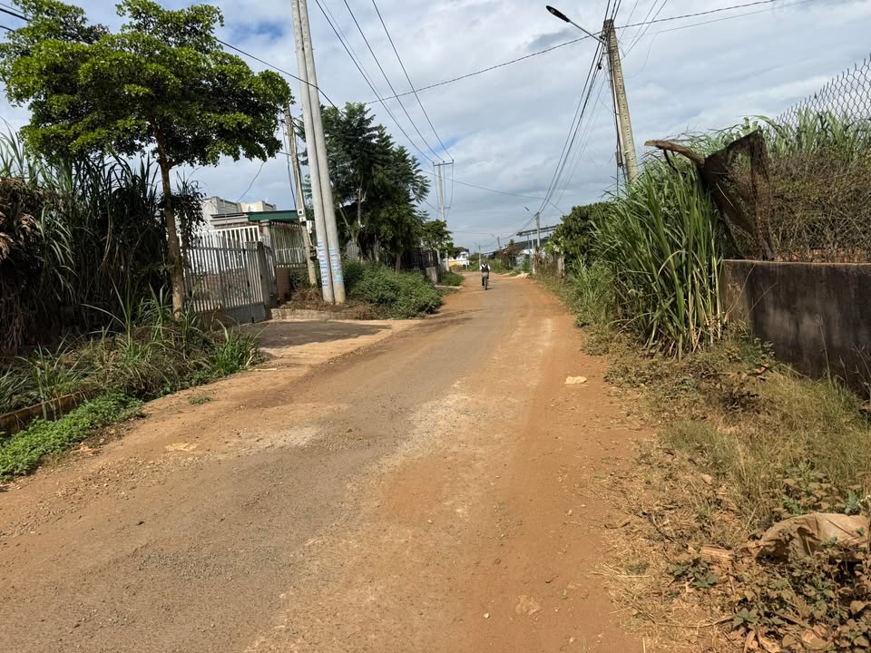 Bán Gấp Đất Mặt Đường BT Xã N'Thol Hạ, Đức Trọng - 1330m² Thổ Cư Sẵn