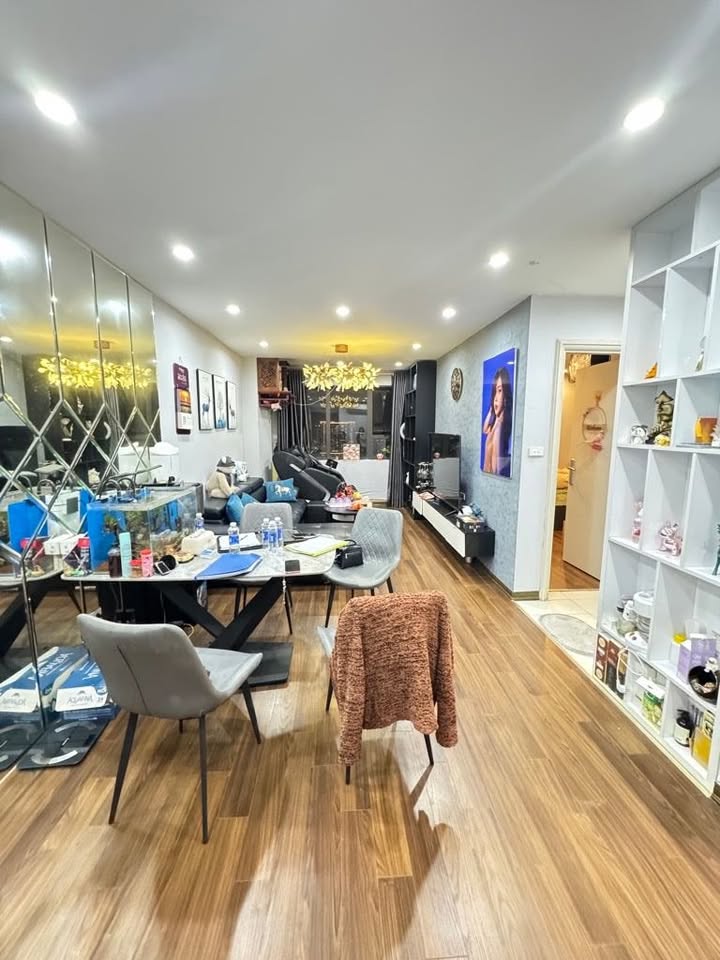 Chung cư Hoàng Mai - Căn góc 79m² view hồ & phố, sát Times City - 5.68 tỷ