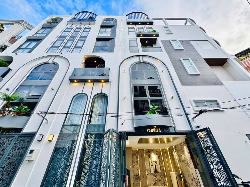 Nhà Phố Gò Vấp 40m² - Thang Máy, Gara Oto, 5 Tầng - 11.3 Tỷ