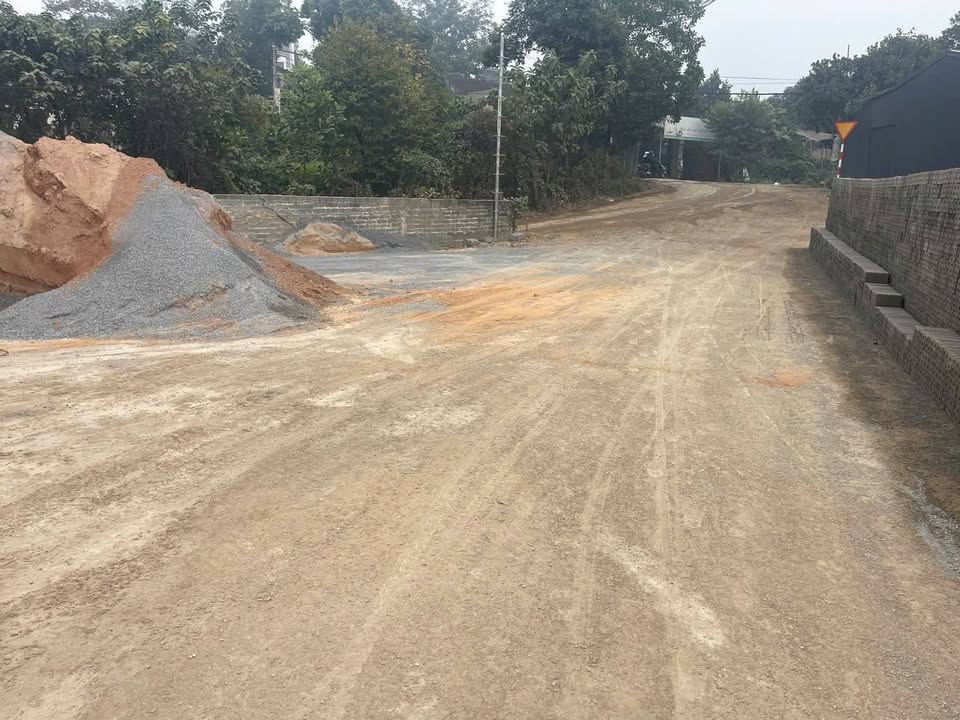 Đất nền Phú Thọ 2500m² trục QL32 - Sẵn sổ đỏ, giá đầu tư