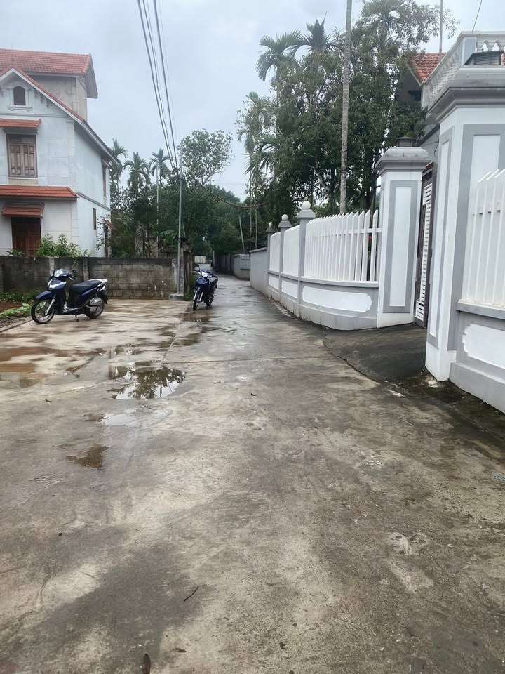 Đất nền góc 170m² Lý Nhân, Hà Nam - Sổ đỏ, giá tốt