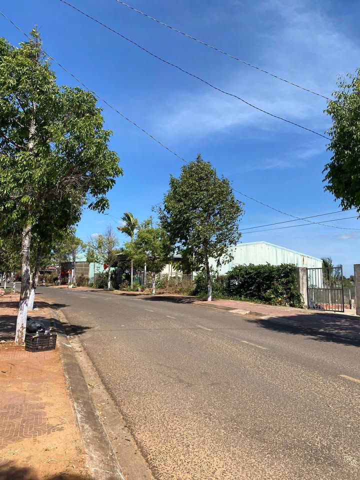 Đất nền mặt tiền Lê Lợi, Đăk Đoa - 255m² - Sổ hồng sẵn, 1.85 tỷ