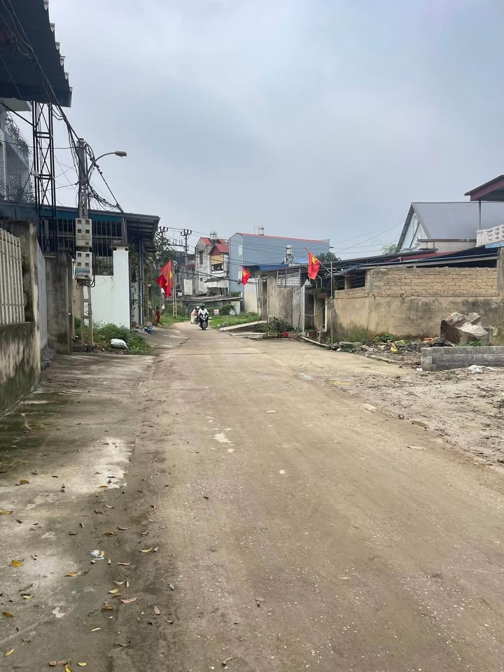 Đất nền Phường Chùa Hang 408m² - Sổ đỏ chính chủ, đường ô tô tránh nhau!