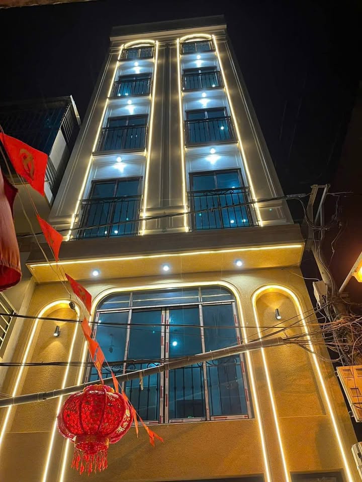 Tòa Nhà Dòng Tiền Đống Đa 65m² - Dòng Tiền Ổn Định 90 Triệu/Tháng!