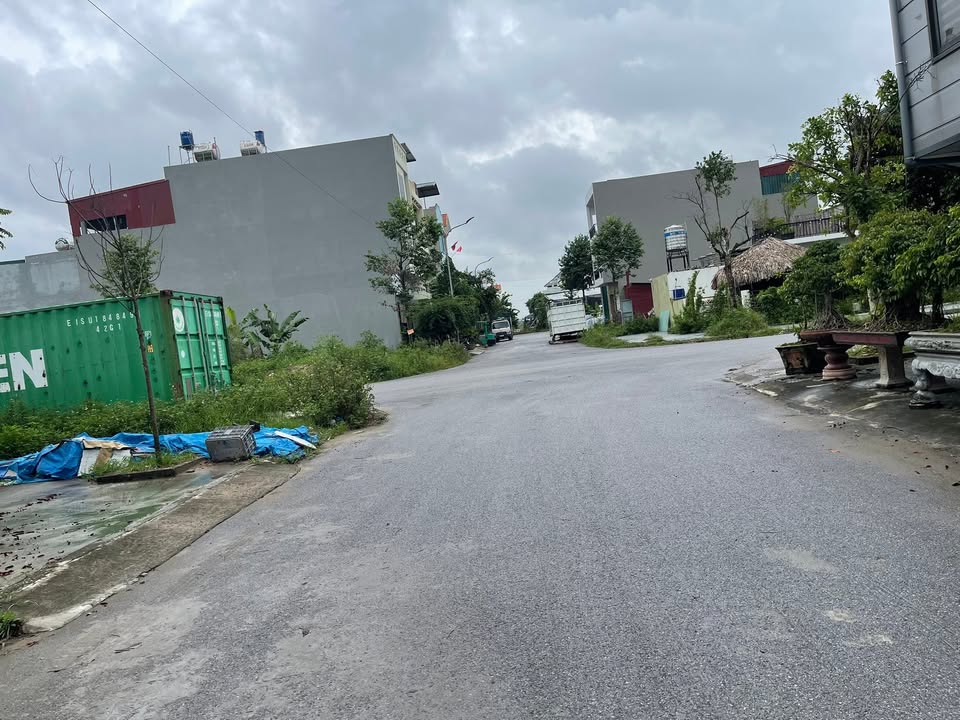 Đất Lô Góc Đấu Giá Tam Tảo 100m² - Sổ Đỏ Sang Tên, Gần Sông Sun Group