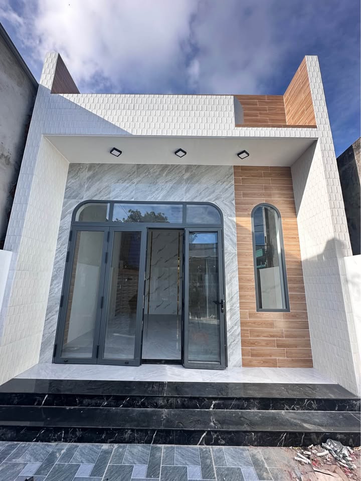 Bán nhà Phước Thái Long Hải 122m² giá 2.7 tỷ - Vị trí đẹp!