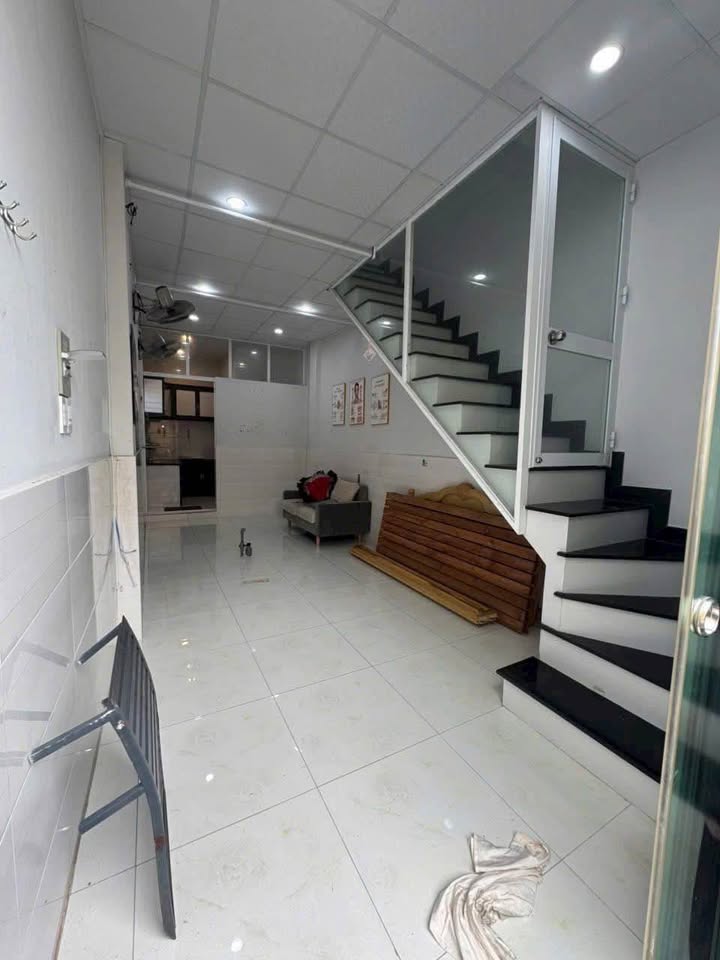 Cho thuê nhà 1 trệt 1 lầu mặt tiền hẻm 30m² tại Ba Cu, Vũng Tàu - Giá 6.5 triệu/tháng