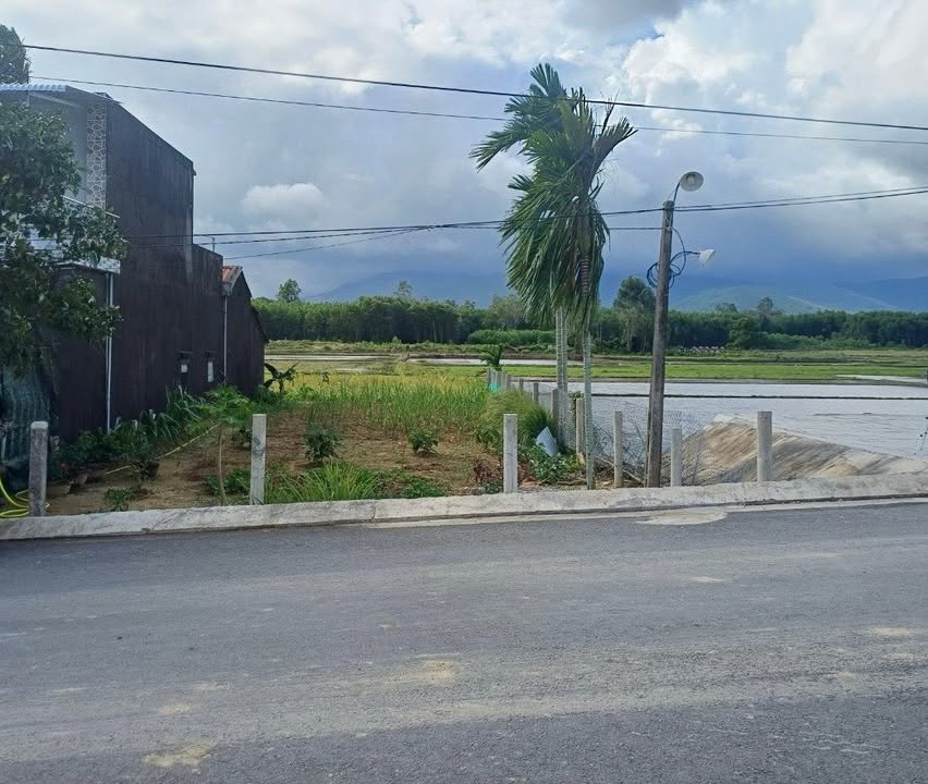 Đất nền mặt tiền Phổ Phong, Ba Tơ - 626m², đường lớn, giá tốt