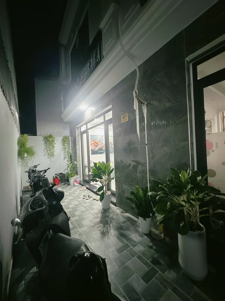 Bán Nhà Trần Nguyên Hãn Lê Chân 60m² 3.85 Tỷ Ô Tô Đỗ Sát Cửa