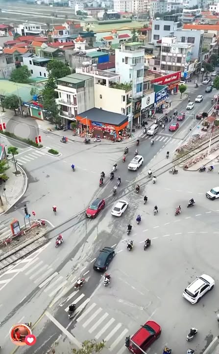 Nhà Phố Lô Góc Uông Bí 211m² – Vị Trí Đắc Địa, Kinh Doanh Vàng!